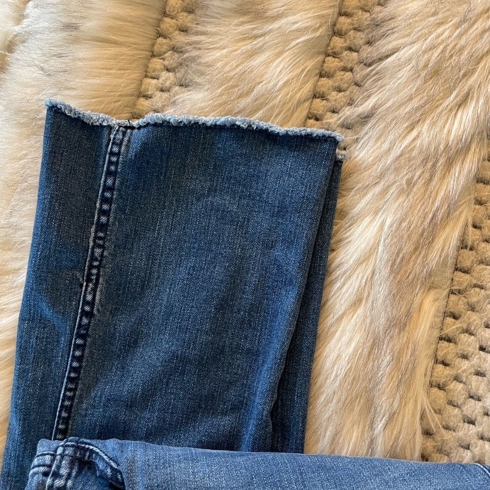 Candace Cameron Bure Blue Jeans with Multicolor Pocket - Picture 5 of 5